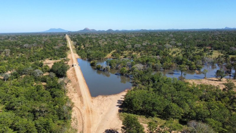 Completed causeway across the dam